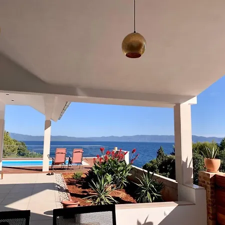 Isolated With A Swimming Pool Cove Tvrdni Dolac, Hvar - 6112 Apartamento *