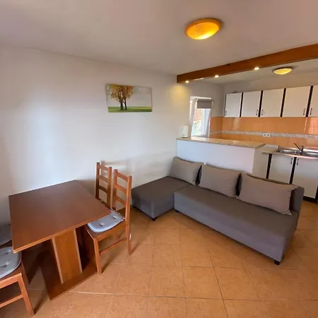 Seaside Secluded Cove Tvrdni Dolac, Hvar - 12655 * Gdinj